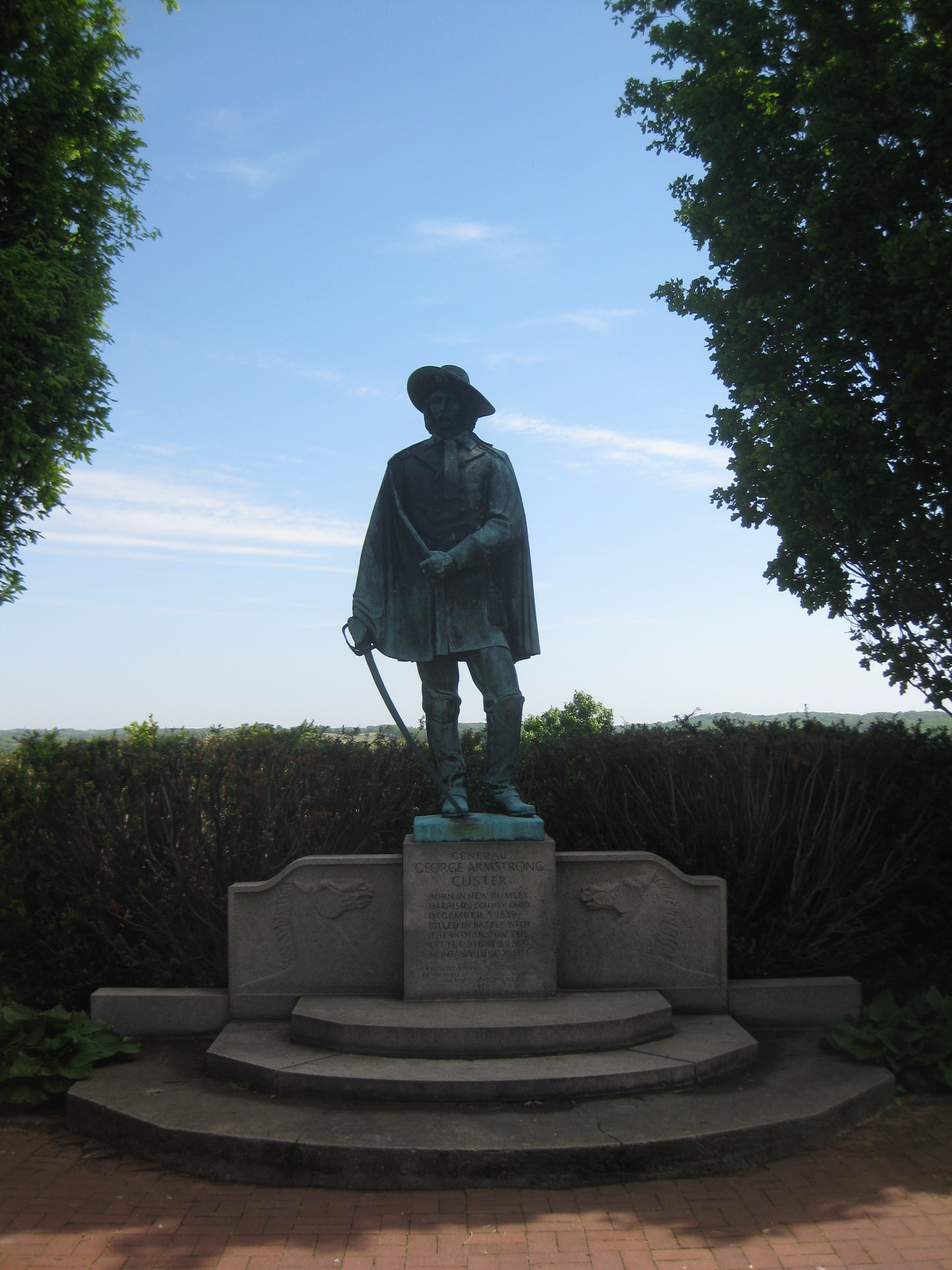 Monument near the house site.