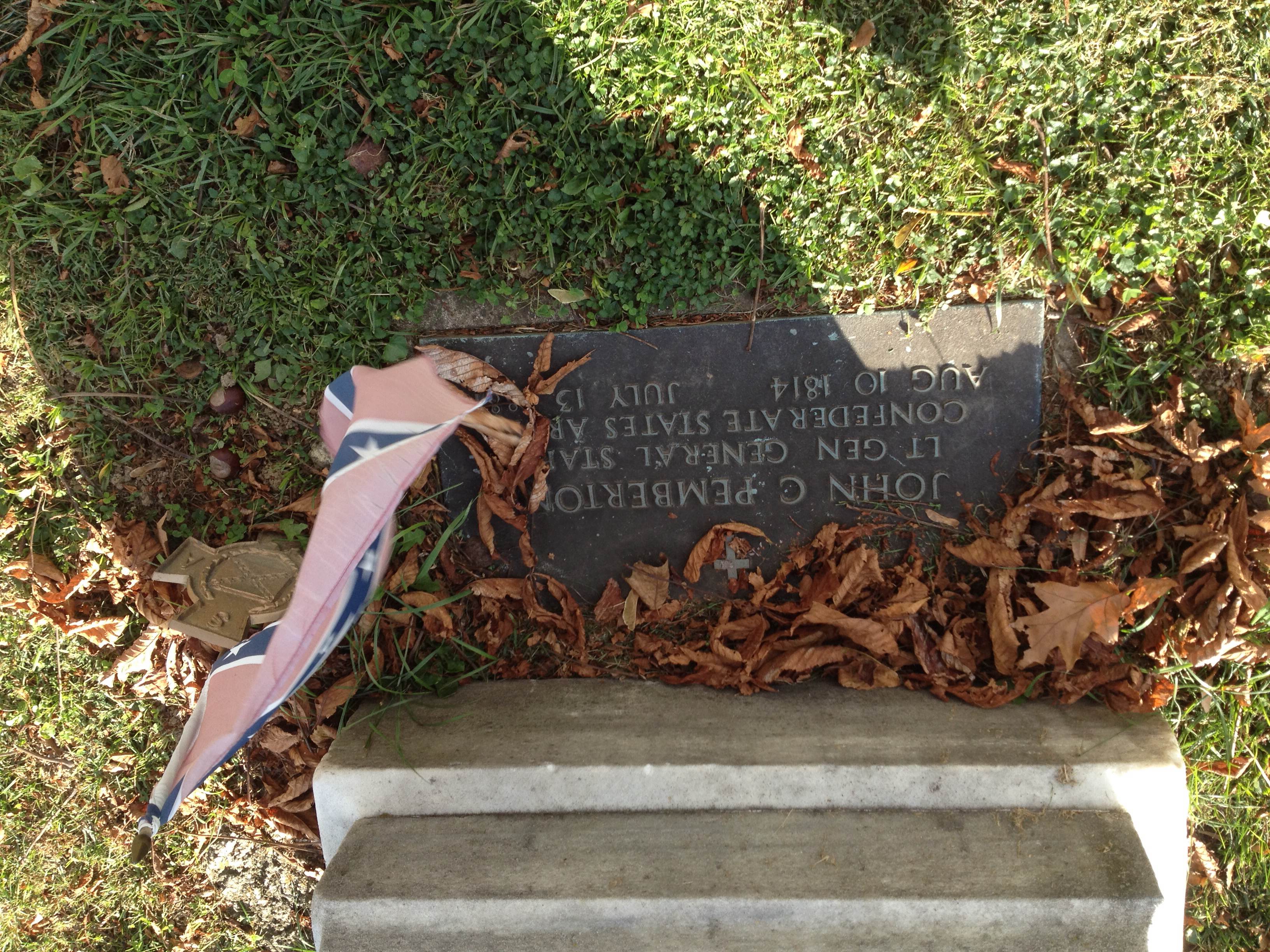 Marker denoting Pemberton as a Confederate officer