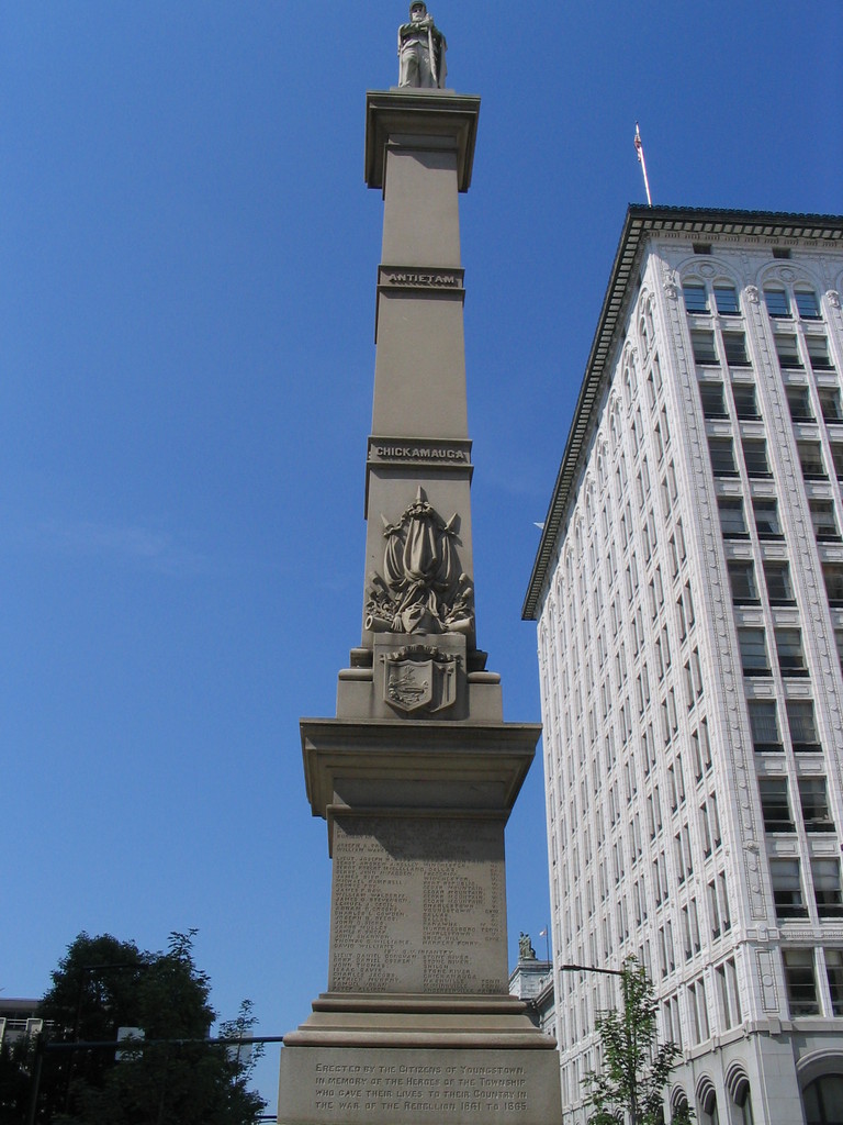 Youngstown Ohio Civil War Monument. (Photo from www.city-data.com)