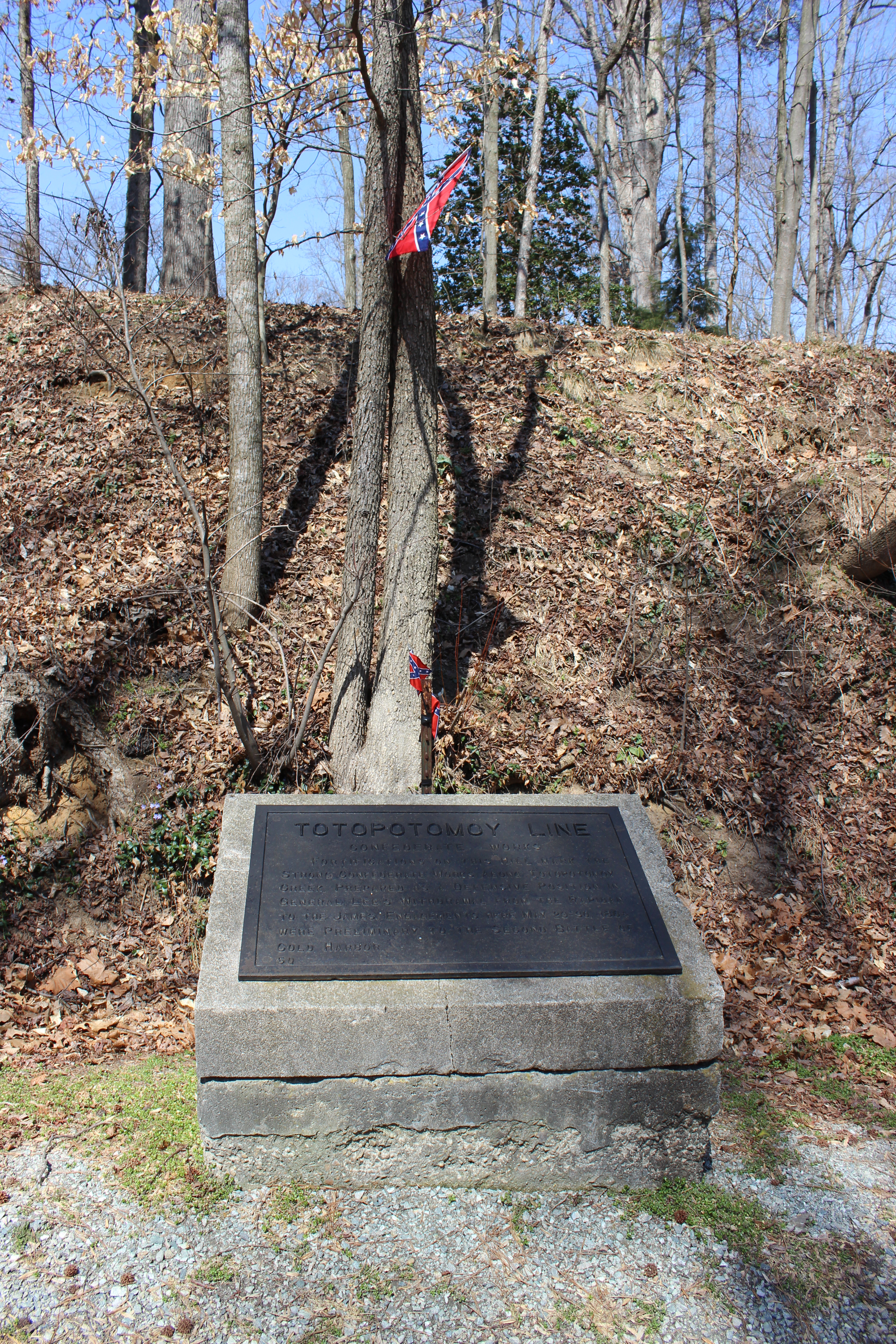 Another of the "Freeman Markers" informing readers of the Battle of Totopotomoy Creek