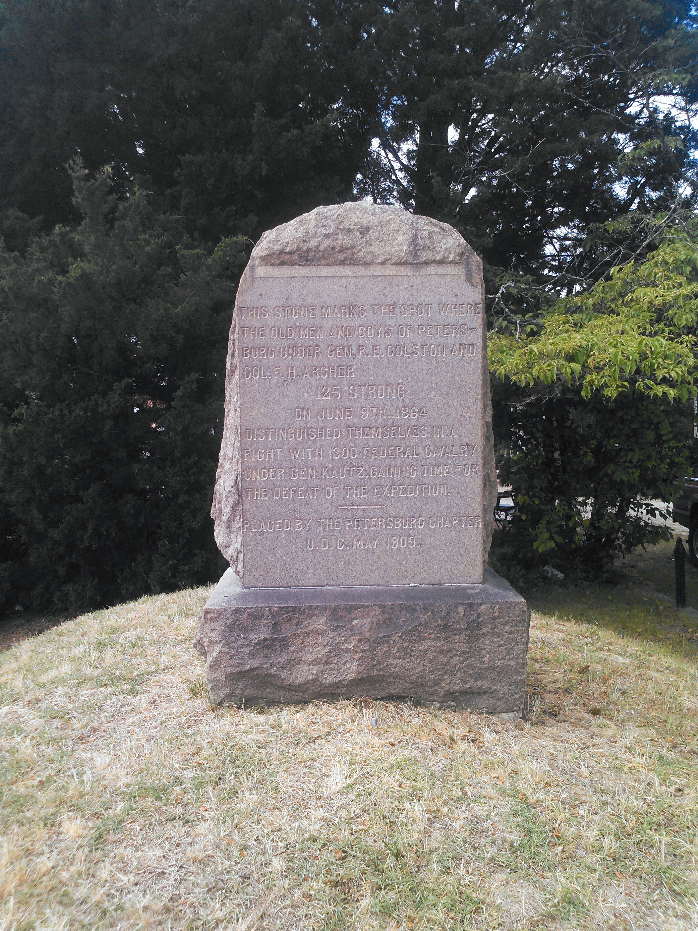 Marker placed by the UDC in 1909