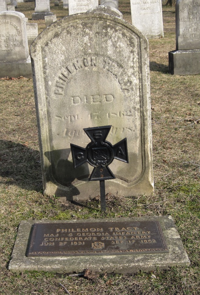 Grave of Maj. Philemon Tracy