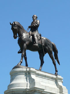 Robert E. Lee statue on Monument Ave., Richmond, VA. (Photo courtesy of Wikipedia)