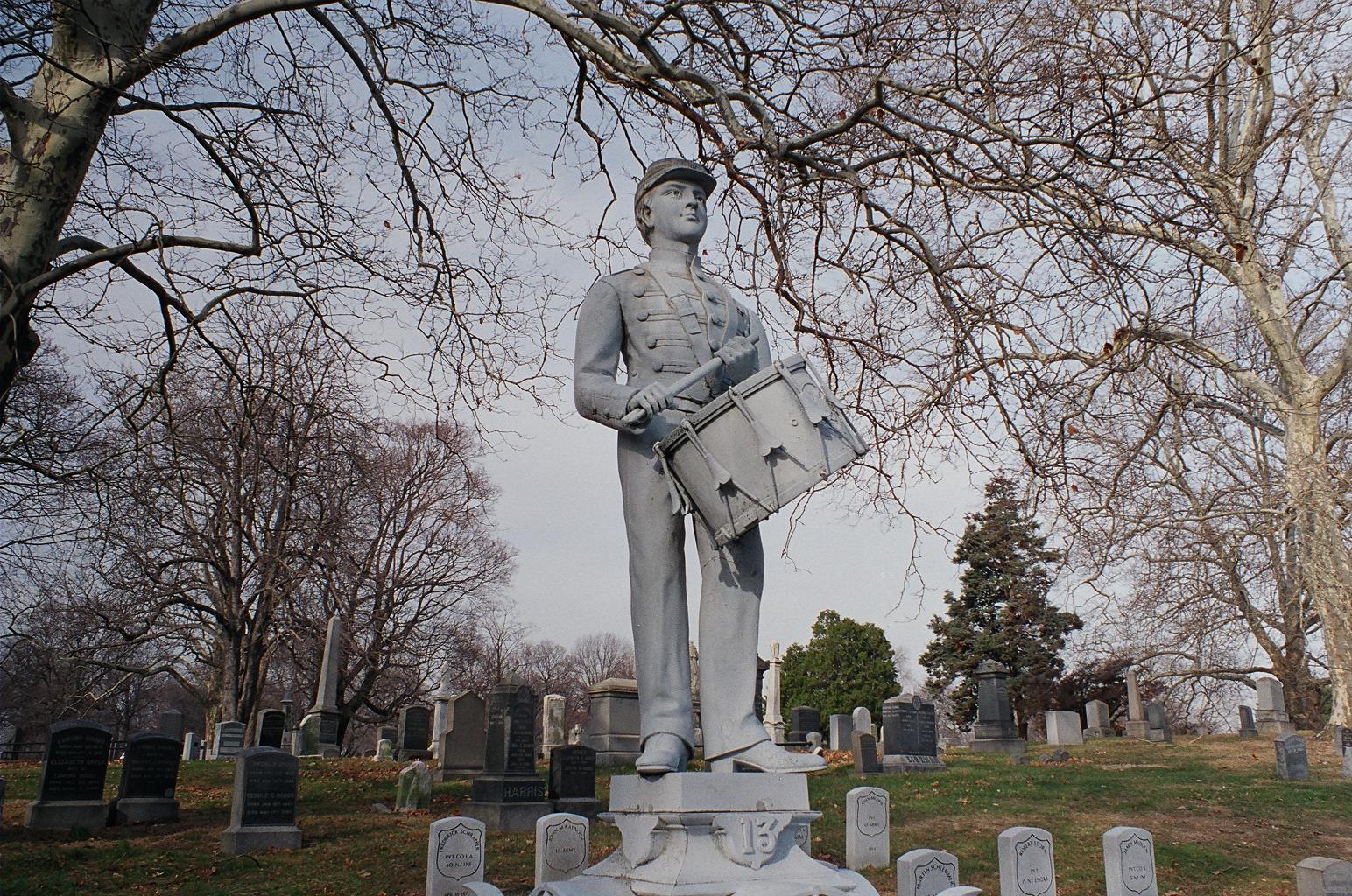 Clarence MacKenzie's Grave