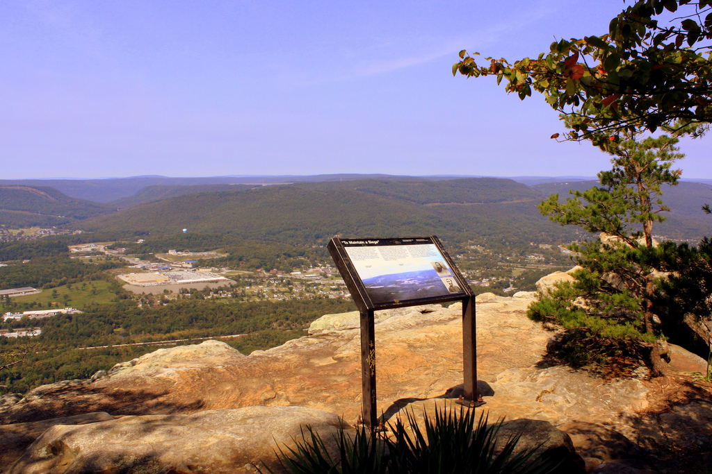 sunset-rock-lookout-mountain
