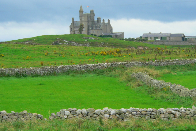 Classiebawn_Castle_-_geograph.org.uk_-_1152490 by Joseph Mischyshyn