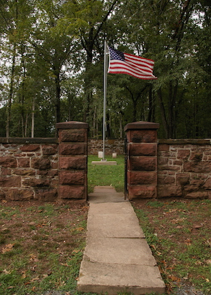 BallsBluffCemeteryGate