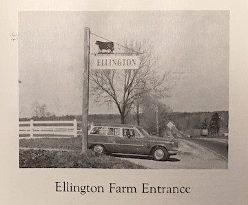 Fox House Entrance 1955.jpg