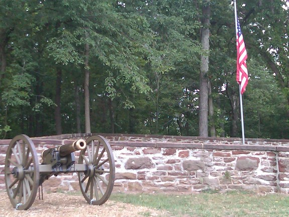 Balls Bluff Cem Cannon.jpg