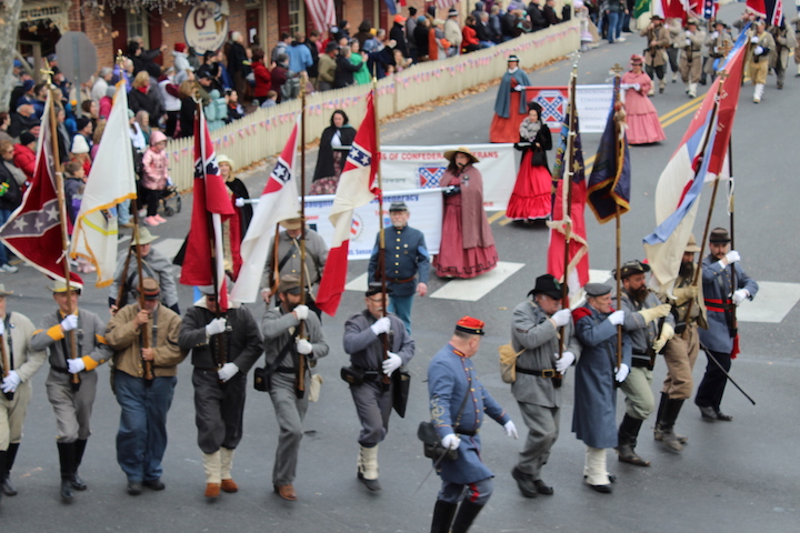 Confederate Flags Rem Day 2019.JPG